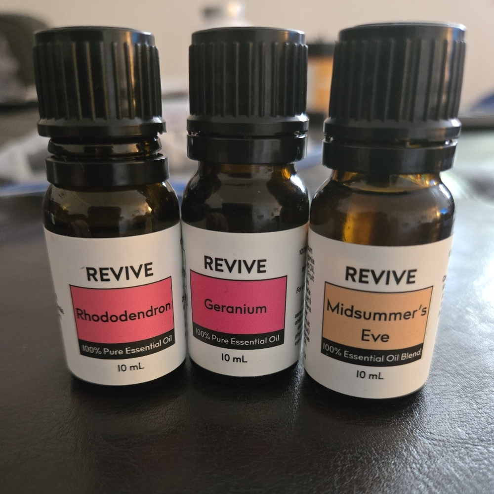 Essential Oil Set - Midsummer's Eve, Geranium, Rhododendron